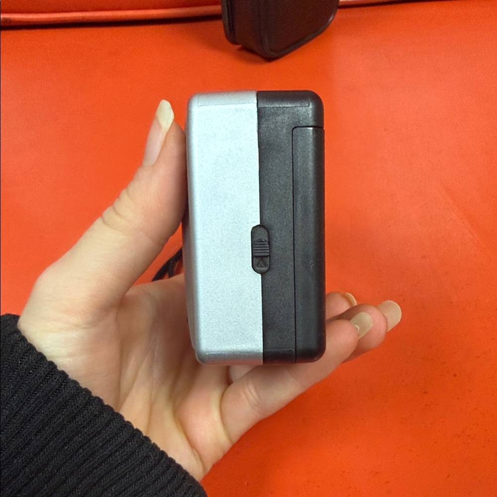 Bell Howell Film Camera with Case - Picture 5 of 16